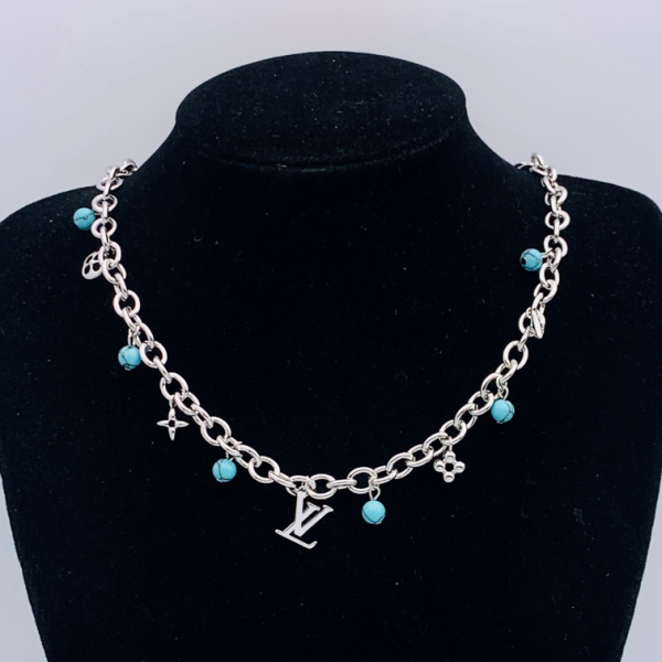 LV NECKLACE 18K GOLD PLATED Y181924