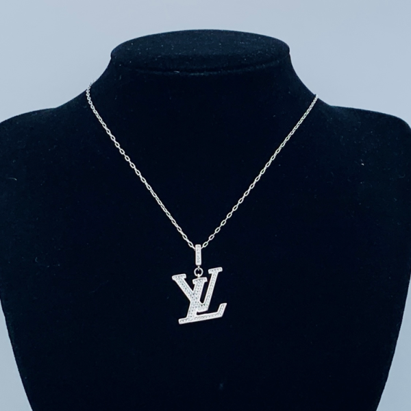 LV NECKLACE 18K GOLD PLATED Y174618