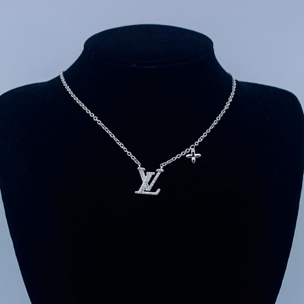 LV NECKLACE 18K GOLD PLATED Y173887