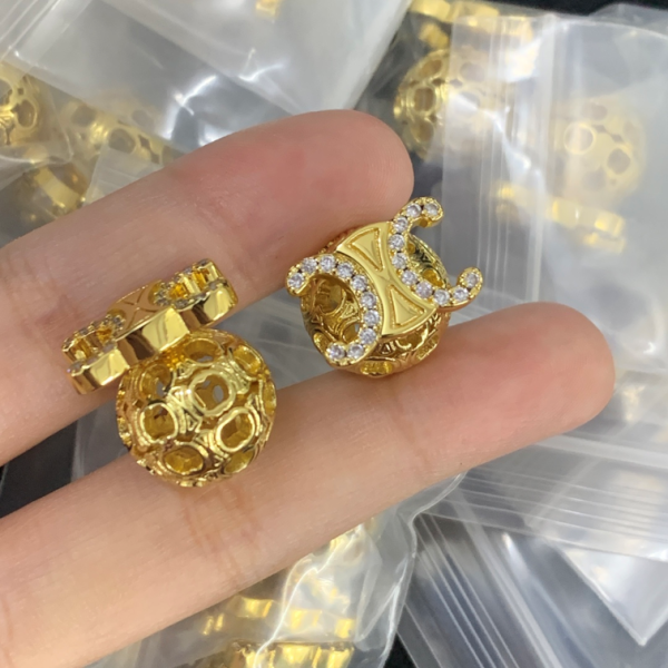 CELINE EARRING 18K GOLD PLATED Y174191