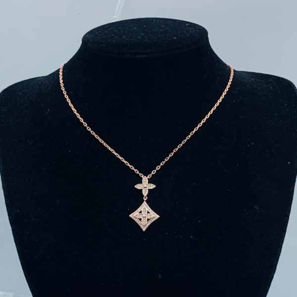 LV NECKLACE 18K GOLD PLATED Y193277