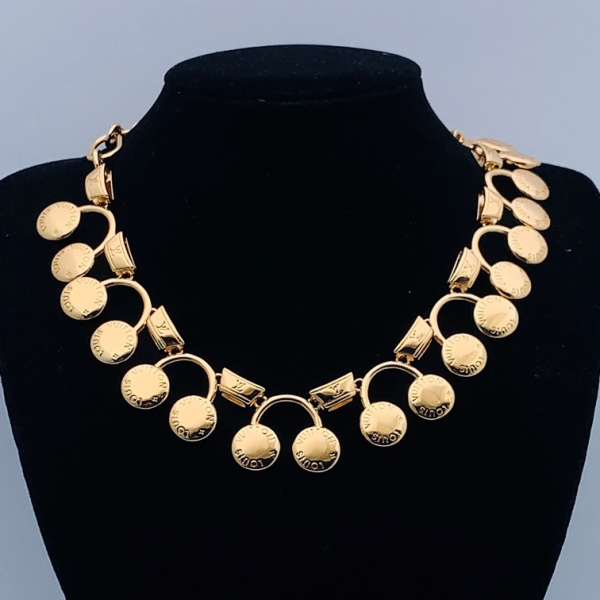 LV NECKLACE 18K GOLD PLATED Y174834