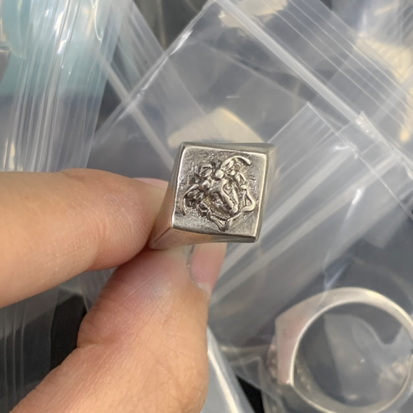 VERSACE RING 18K GOLD PLATED Y156486