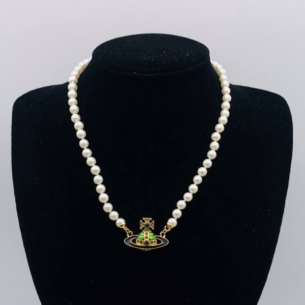 VW NECKLACE 18K GOLD PLATED Y171375