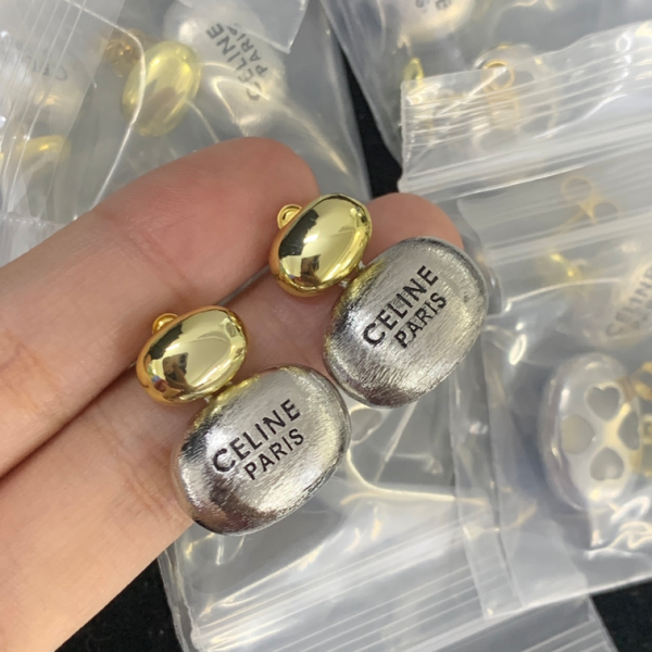 CELINE EARRING 18K GOLD PLATED Y181531