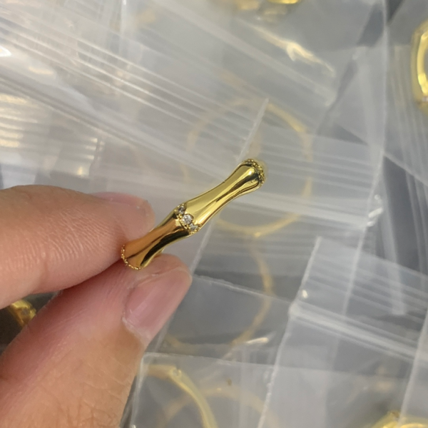HEFANG RING 18K GOLD PLATED Y160650