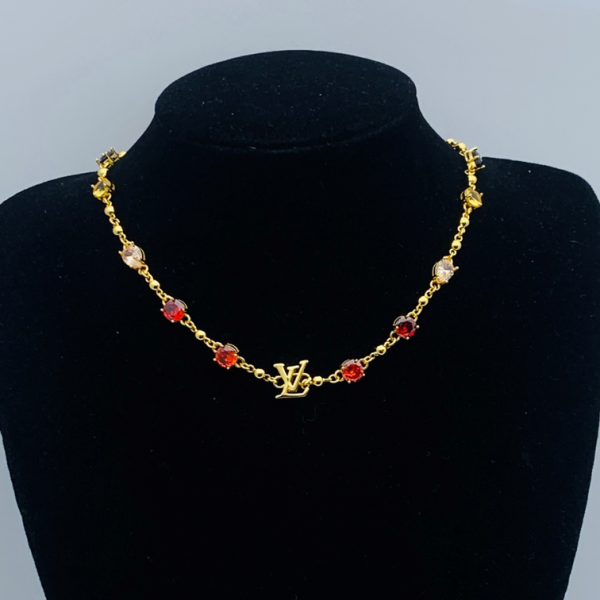 LV NECKLACE 18K GOLD PLATED Y177616
