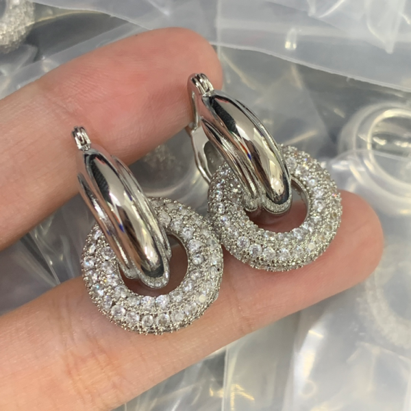 CELINE EARRING 18K GOLD PLATED Y180860