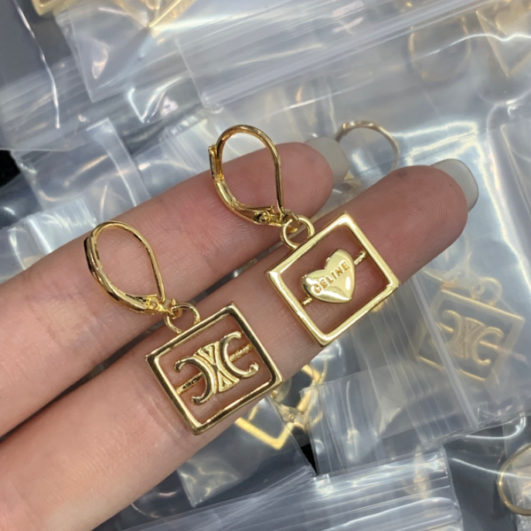 CELINE EARRING 18K GOLD PLATED Y147459
