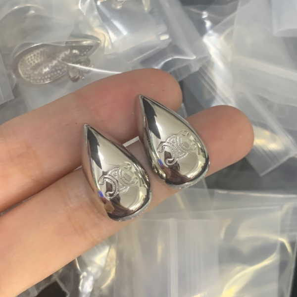 CELINE EARRING 18K GOLD PLATED Y179082