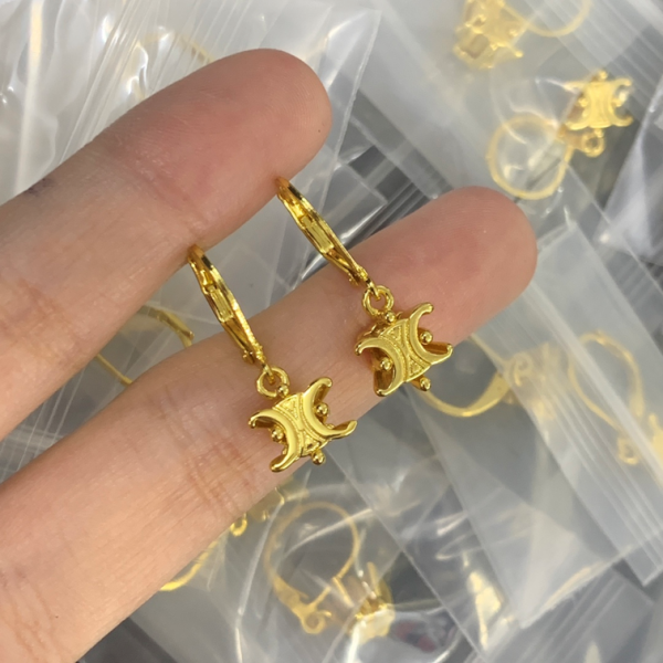 CELINE EARRING 18K GOLD PLATED Y179937