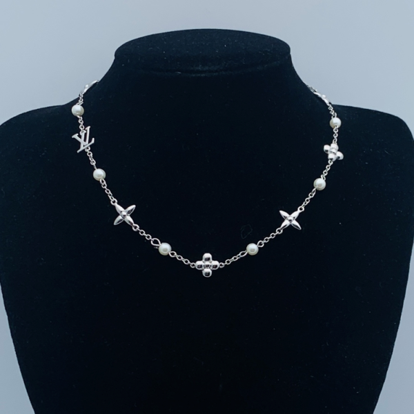 LV NECKLACE 18K GOLD PLATED Y176563