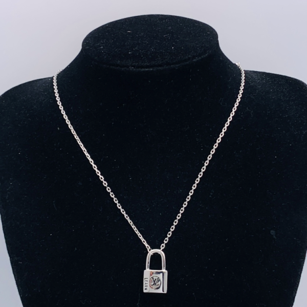 LV NECKLACE 18K GOLD PLATED Y188716