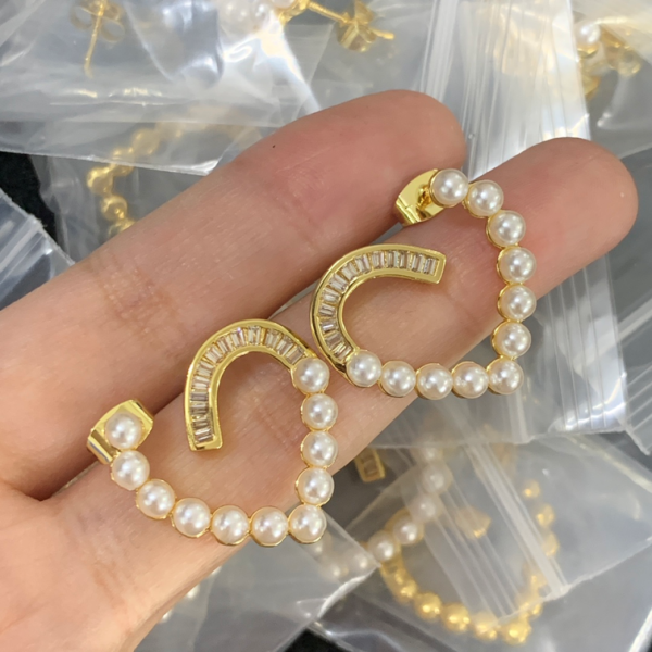 CELINE EARRING 18K GOLD PLATED Y182535