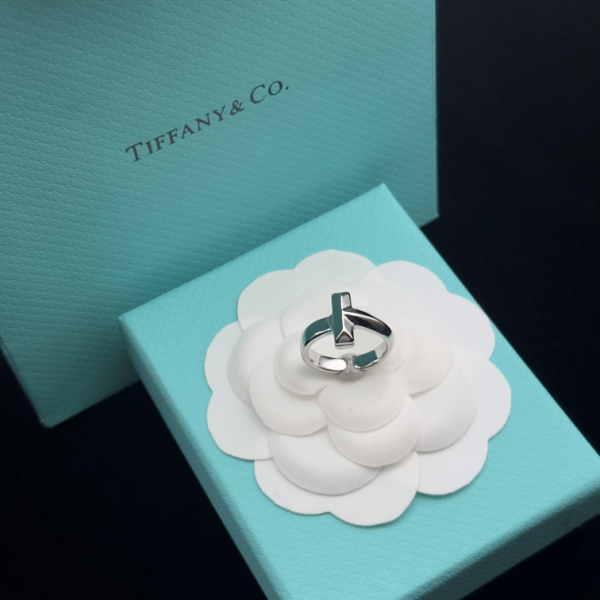 TIFFANY EARRING 18K GOLD PLATED Y183007