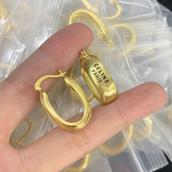 CELINE EARRING 18K GOLD PLATED Y182173