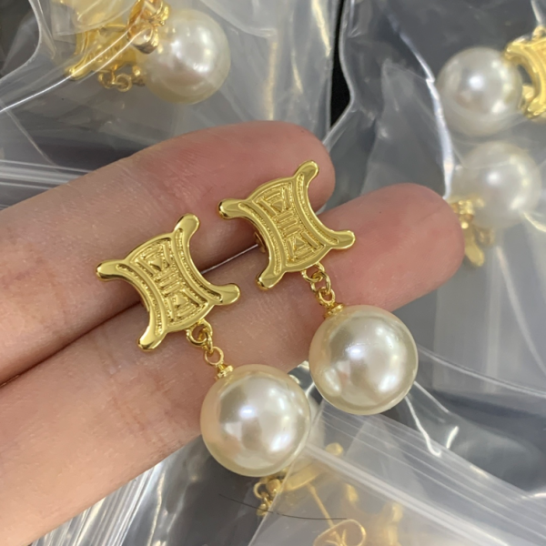 CELINE EARRING 18K GOLD PLATED Y166431