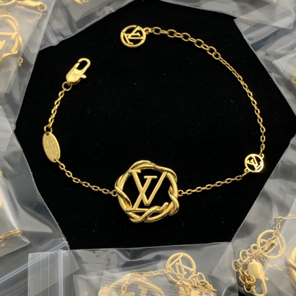 LV BRACELET 18K GOLD PLATED Y192054