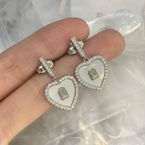 LV EARRING 18K GOLD PLATED Y191226