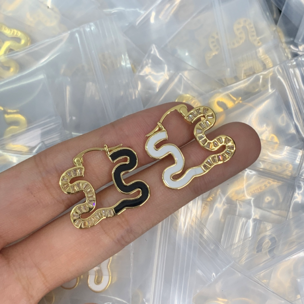 CELINE EARRING 18K GOLD PLATED Y158013