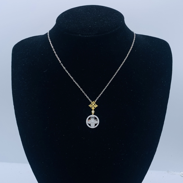 LV NECKLACE 18K GOLD PLATED Y170646