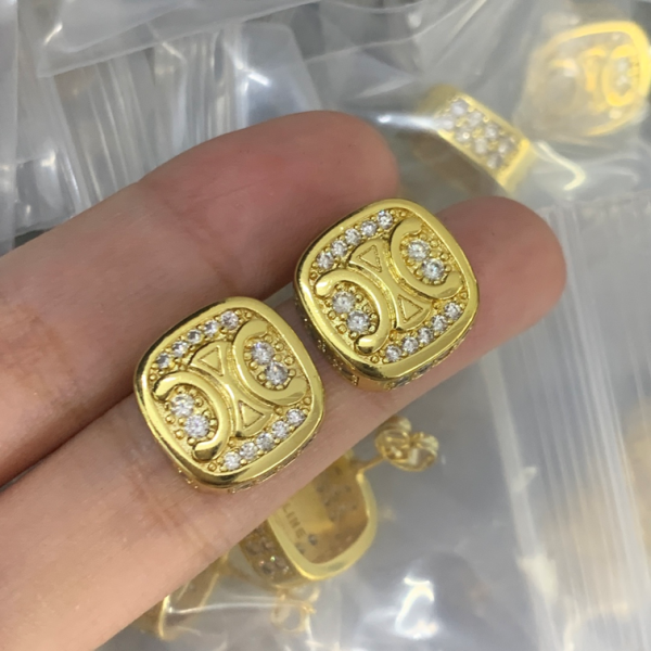 CELINE EARRING 18K GOLD PLATED Y177306