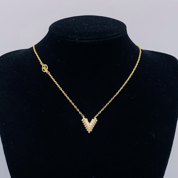 LV NECKLACE 18K GOLD PLATED Y182614