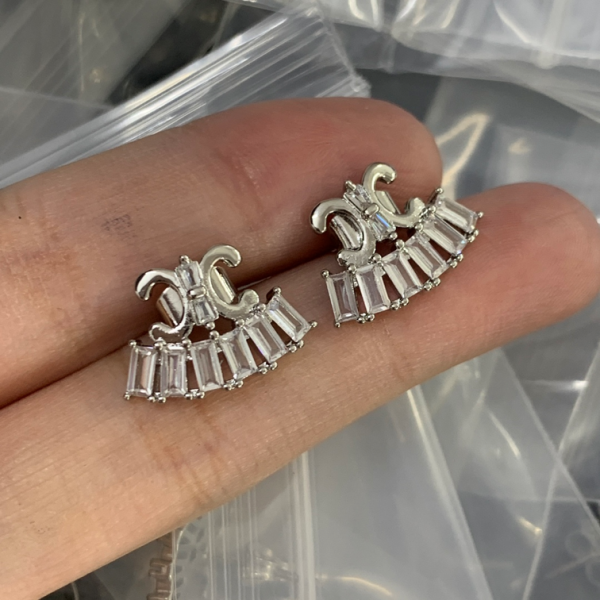 CELINE EARRING 18K GOLD PLATED Y163816