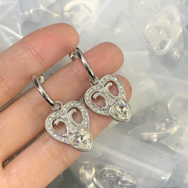 CELINE EARRING 18K GOLD PLATED Y187582