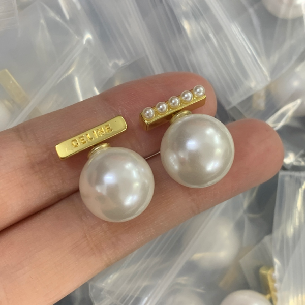 CELINE EARRING 18K GOLD PLATED Y164562