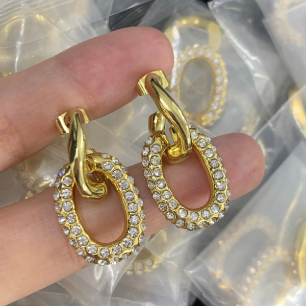 CELINE EARRING 18K GOLD PLATED Y168652