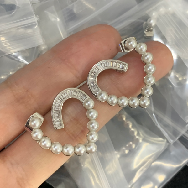 CELINE EARRING 18K GOLD PLATED Y180197