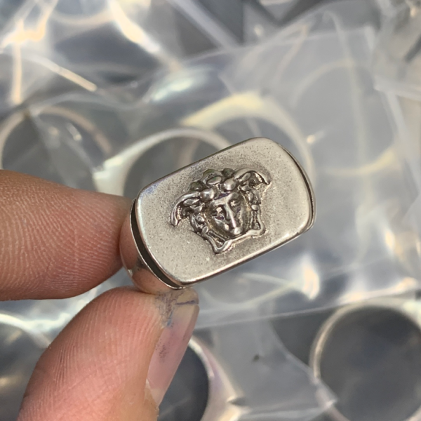 VERSACE RING 18K GOLD PLATED Y152357