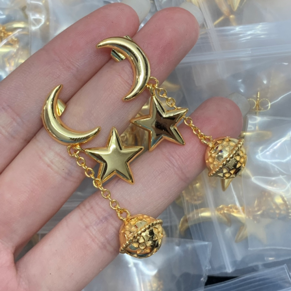 CELINE EARRING 18K GOLD PLATED Y131890