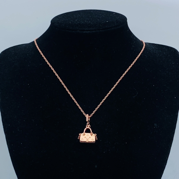 LV NECKLACE 18K GOLD PLATED Y193410