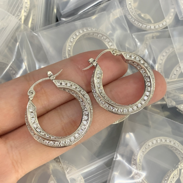 CELINE EARRING 18K GOLD PLATED Y167094