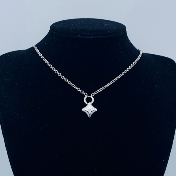 LV NECKLACE 18K GOLD PLATED Y174538