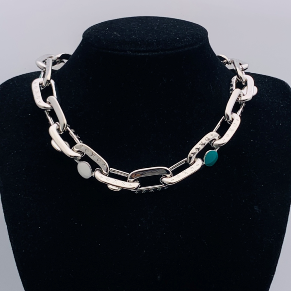 LV NECKLACE 18K GOLD PLATED Y191486