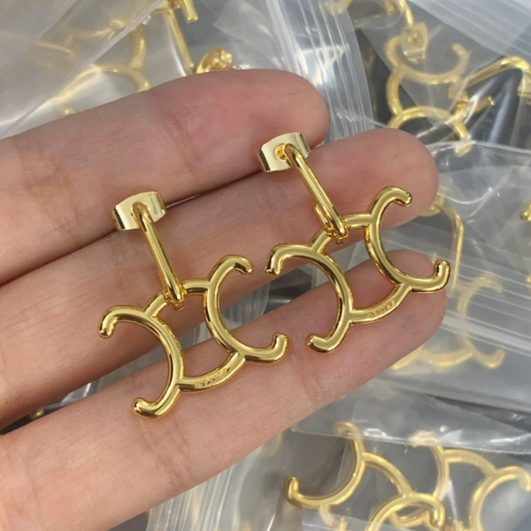 CELINE EARRING 18K GOLD PLATED Y170277