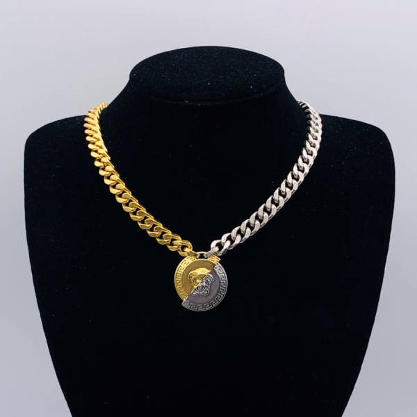VERSACE NECKLACE 18K GOLD PLATED Y171142