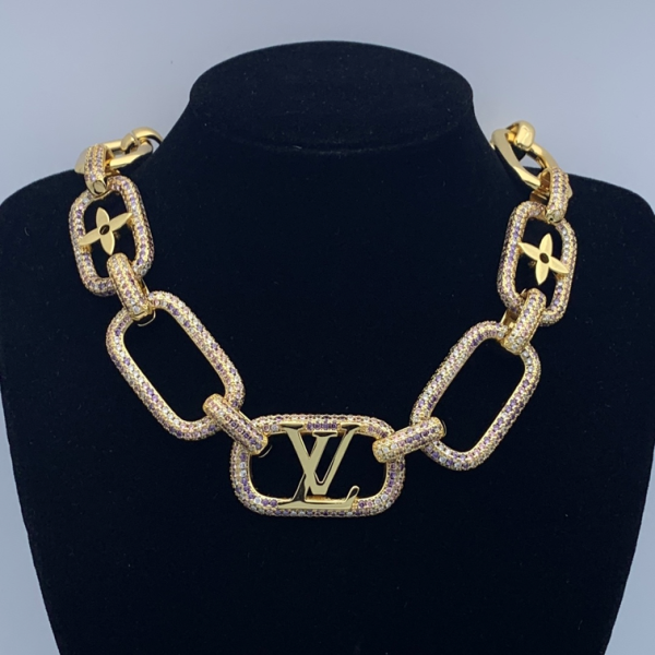 LV NECKLACE 18K GOLD PLATED Y173960