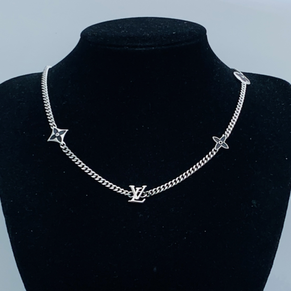 LV NECKLACE 18K GOLD PLATED Y193395