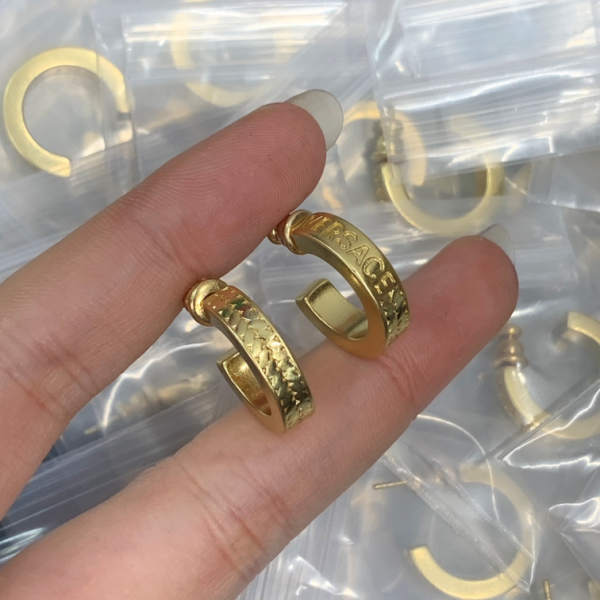 VERSACE EARRING 18K GOLD PLATED Y147441