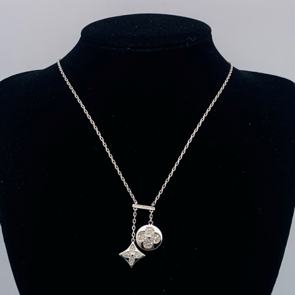 LV NECKLACE 18K GOLD PLATED Y179130