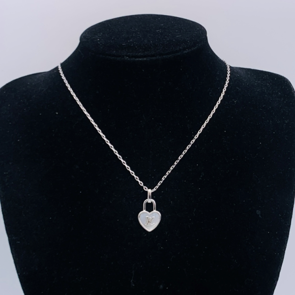 LV NECKLACE 18K GOLD PLATED Y188783