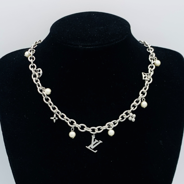 LV NECKLACE 18K GOLD PLATED Y181920